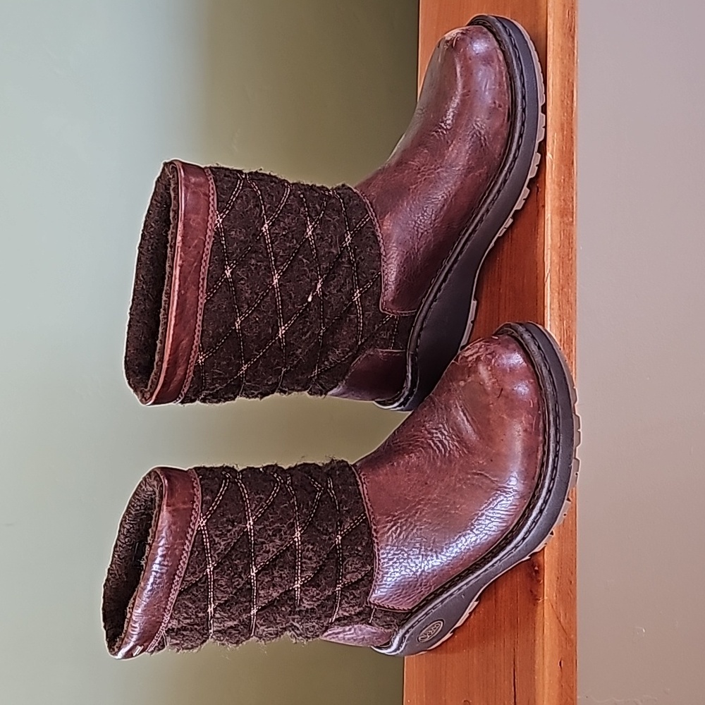 Chaco Arbora wool Nuri boots